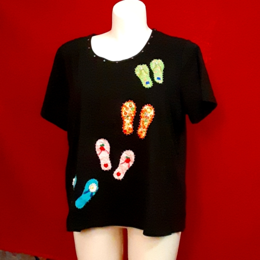 Quacker Factory 2X sandal design tshirt